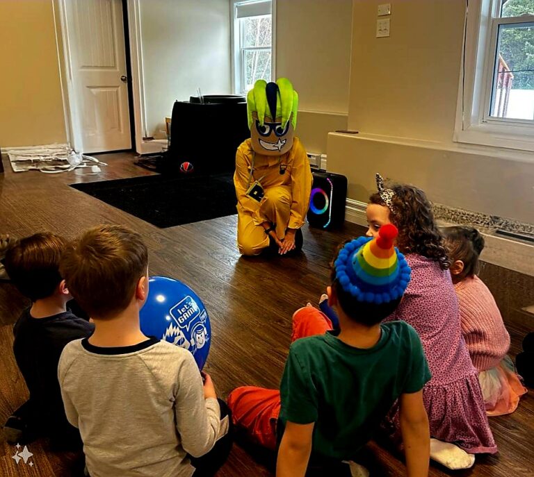 Party with roblox and maincraft