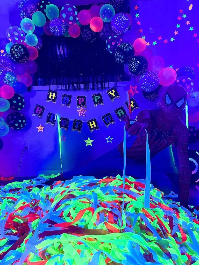 Spider man Neon disco kids party
